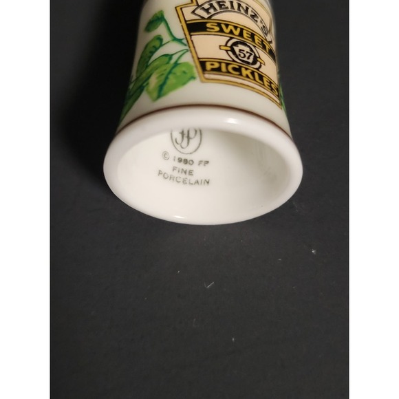 Vintage FP Heinz's 57 Sweet Pickles Porcelain Thimble Advertising Collectible - Picture 6 of 7